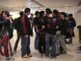 090207_fans.jpg