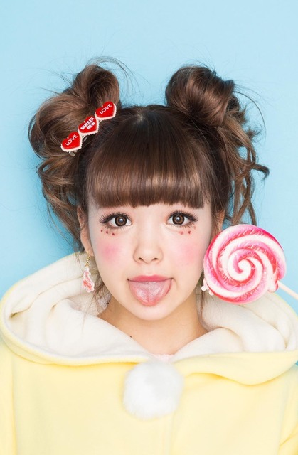 藤田ニコル_s.jpg